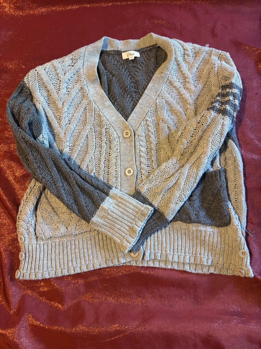 Elan Cardigan Womens M Cable Knit V-Neck Button Front Two Tone Gray Side Buttons